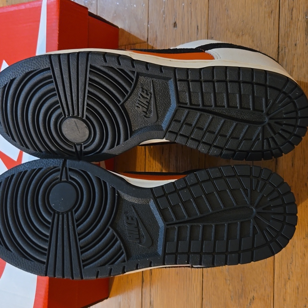 Nike Dunk Low Retro Phanthom Black/Vintage Coral Size M8.5/W10 HQ4988 030 - Picture 6 of 7